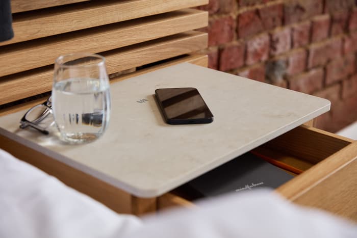 bed-adjustable-dux-bang-olufsen-pie-4.jpg